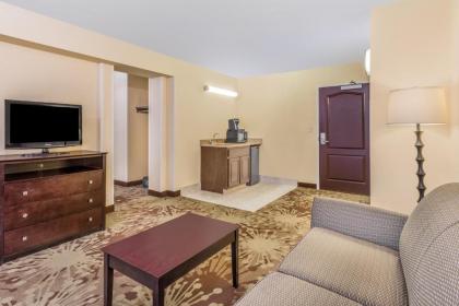 Holiday Inn Chicago North - Gurnee an IHG Hotel - image 10