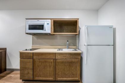 WoodSpring Suites Gurnee-North Chicago - image 10