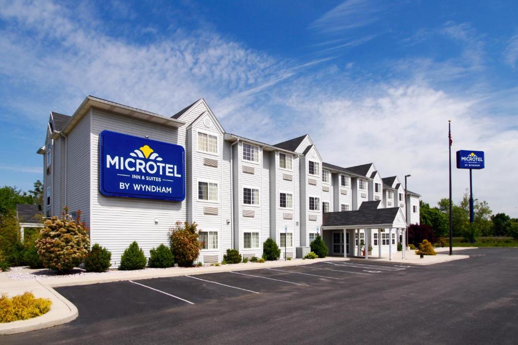 Microtel Inn and Suites Hagerstown - image 2