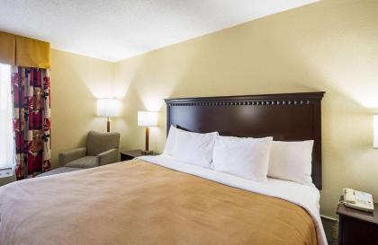 Quality Inn & Suites Hagerstown - image 10