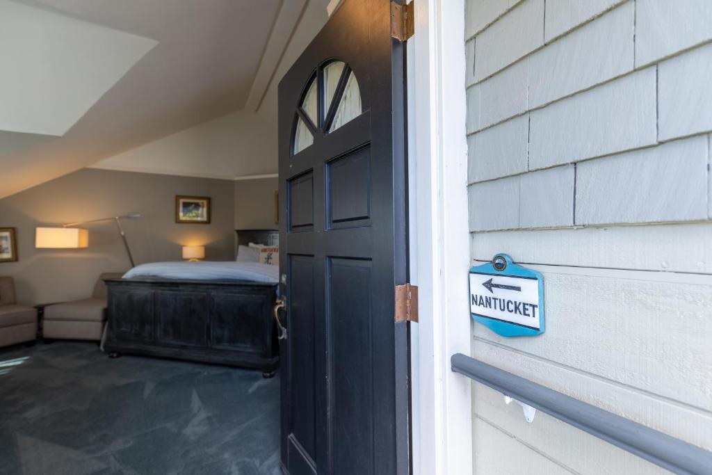 Nantucket Whale Inn - image 6