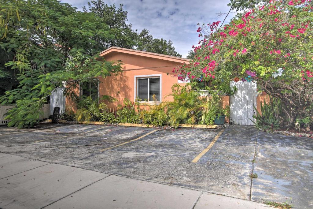 Artsy Apt with Yard Less Than 3 Mi to Hallandale Beach! - main image