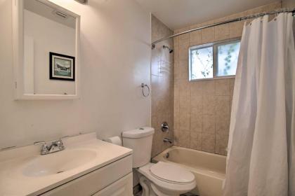 Artsy Apt with Yard Less Than 3 Mi to Hallandale Beach! - image 10