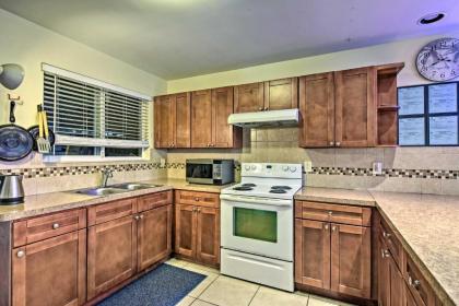 Inviting Family Apartment Less Than 3 Mi From Coast! - image 8