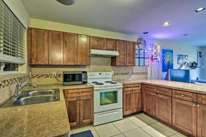 Inviting Family Apartment Less Than 3 Mi From Coast! - image 9