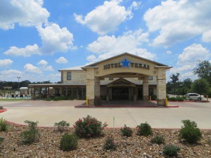 Hotel in Hallettsville Texas