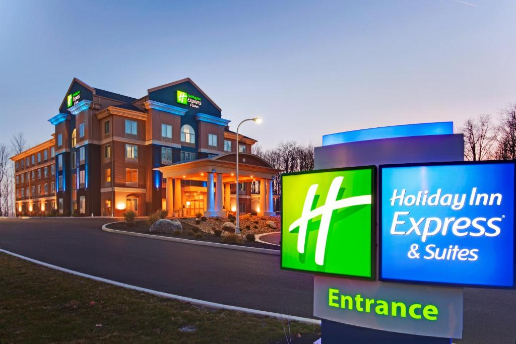 Holiday Inn Express Hotel & Suites Hamburg an IHG Hotel - main image