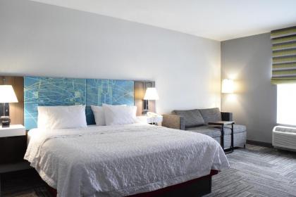 Hampton Inn Hamburg - image 9