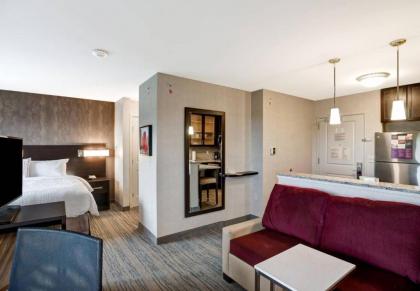 Residence Inn by Marriott Hamilton - image 14