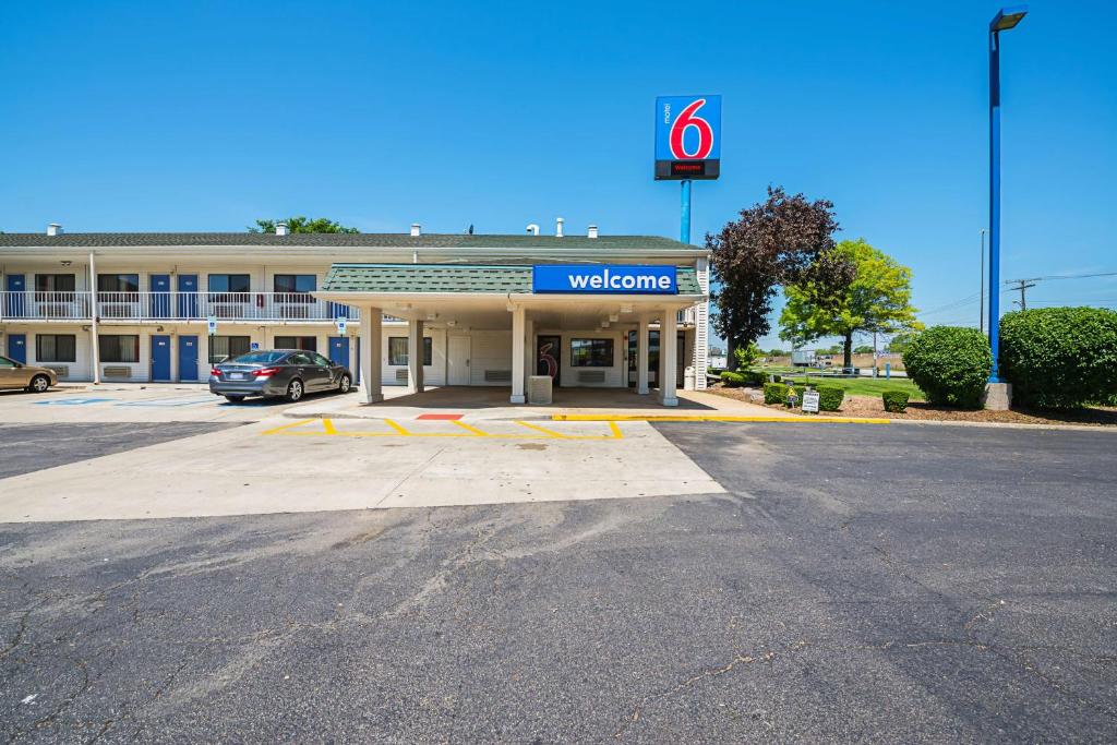 Motel 6-Hammond IN - Chicago Area - image 3