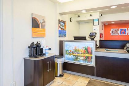 Motel 6-Hammond IN - Chicago Area - image 9