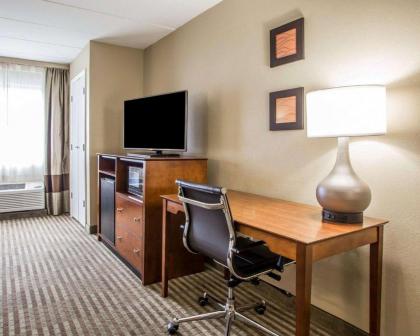 Comfort Inn- Hammond - image 14