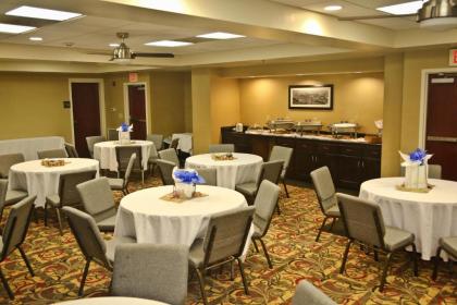 Hampton Inn Hammond - image 13