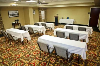 Hampton Inn Hammond - image 17