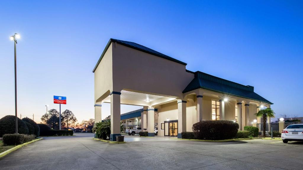 SureStay Plus Hotel by Best Western Hammond - main image