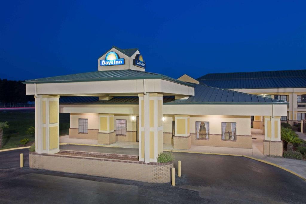 Days Inn by Wyndham Hammond - main image