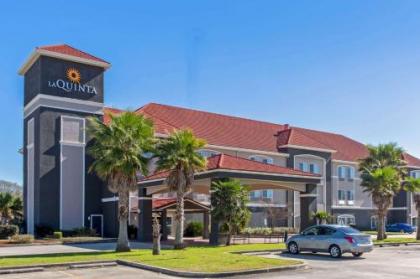 La Quinta Inn & Suites by Wyndham Hammond - image 13