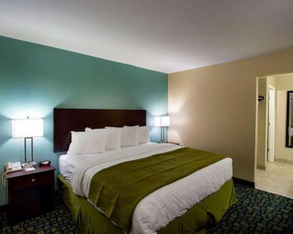 Quality Inn Hammond - image 12