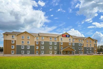 Econo Lodge - image 3