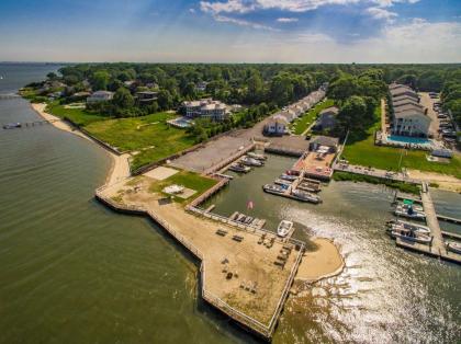 Colonial Shores Resort Hampton Bays