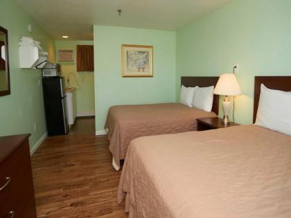 Marguerite Motel - image 11