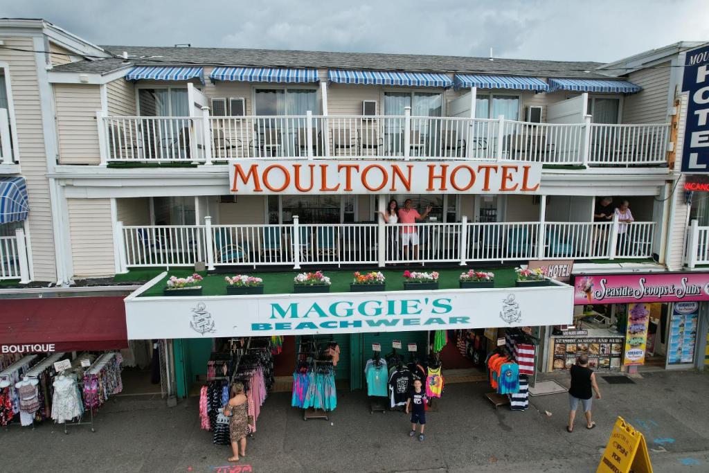 The Moulton Hotel - image 4