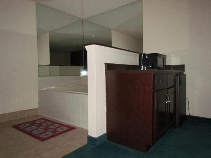 Western Inn & Suites Hampton - image 15