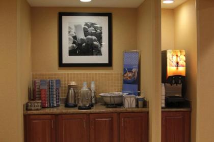 Hampton Inn Hampton-Newport News - image 9