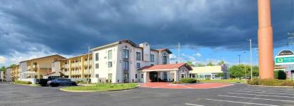 Quality Inn -Hampton Coliseum Convention Center - image 15