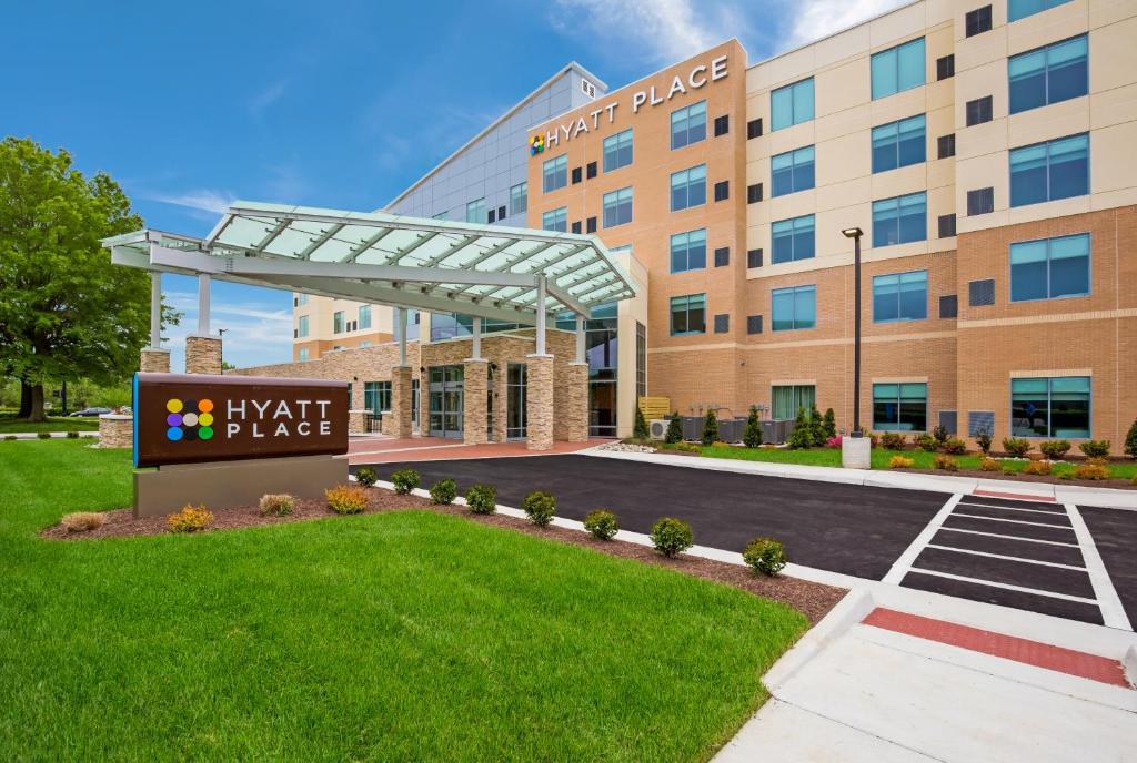 Hyatt Place Hampton Convention Center - main image