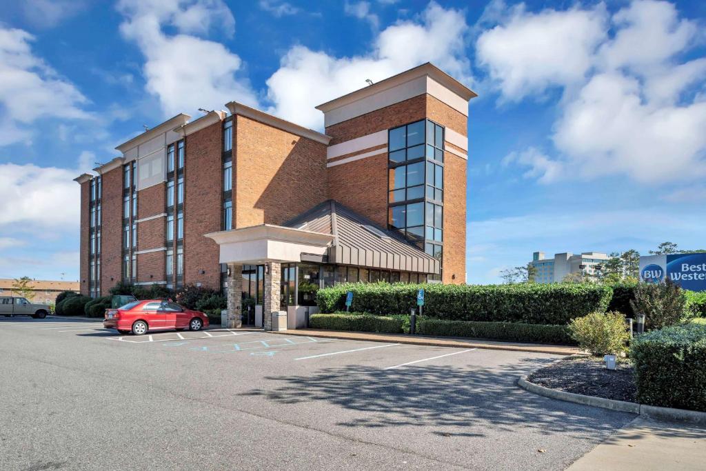 Best Western Hampton Coliseum Inn - main image