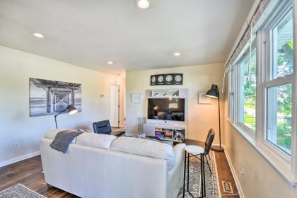 Charming Hampton Home with Yard 2 Mi to Beach! - image 2