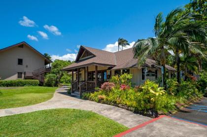 Secluded beachfront resort most romantic spot on Kauai totally updated inside - image 9