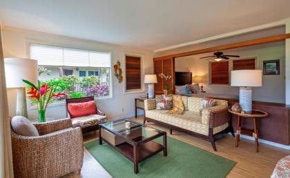 Hanalei Colony Resort E1: intimate beachfront resort in Haena steps to sand! - image 10