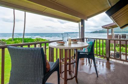 Hanalei Colony Resort J3   steps to the sand oceanfront views all around Hanalei