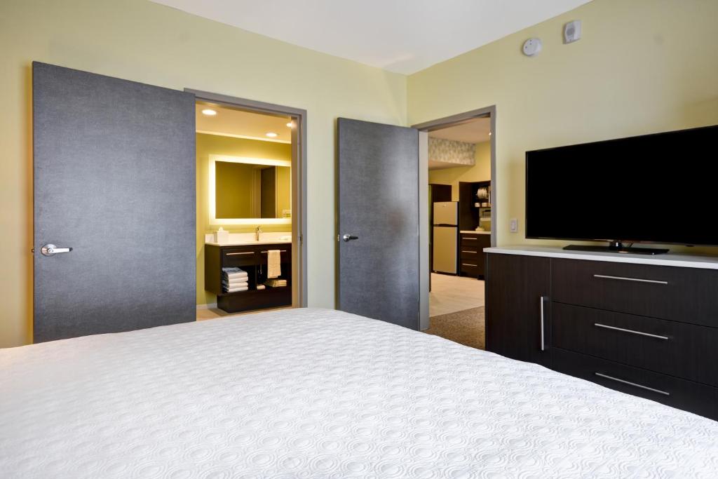 Home2 Suites By Hilton Hanford Lemoore - image 4