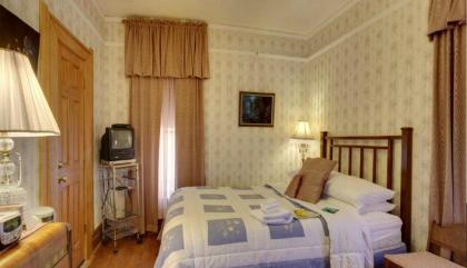 Garden House Bed and Breakfast - image 11