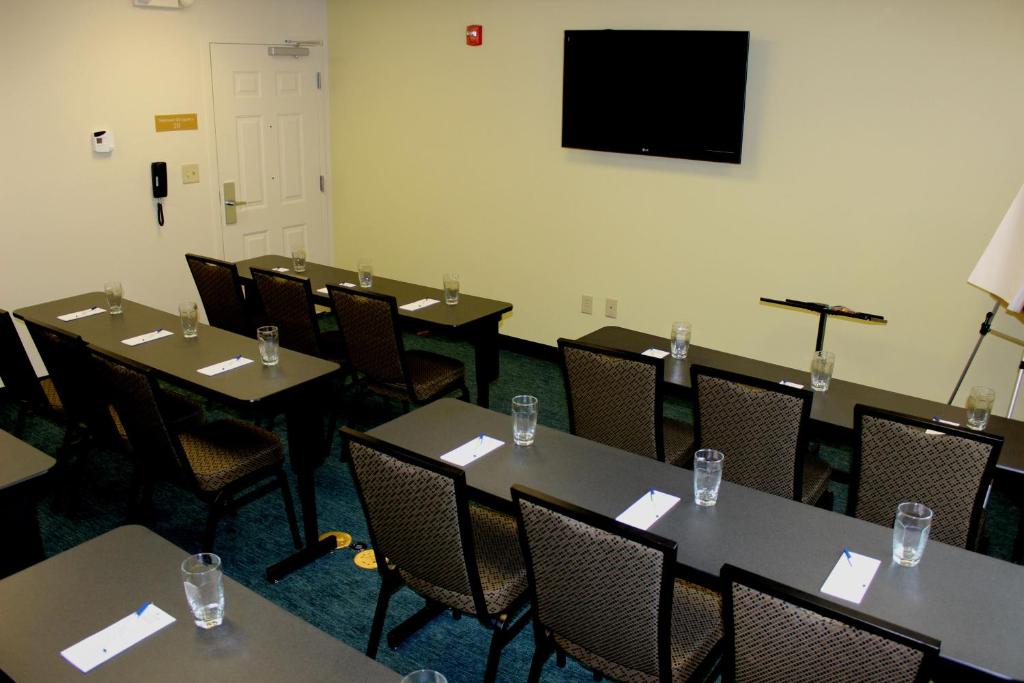 Candlewood Suites Arundel Mills / BWI Airport an IHG Hotel - image 6