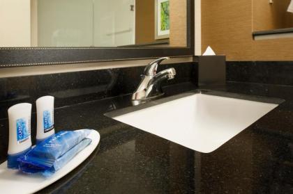 Fairfield Inn & Suites by Marriott Arundel Mills BWI Airport - image 5