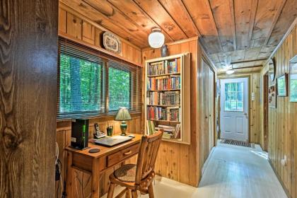 Pet-Friendly One Crow Cottage in Harbor Springs! - image 12