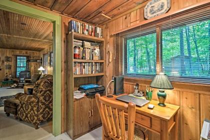 Pet-Friendly One Crow Cottage in Harbor Springs! - image 15