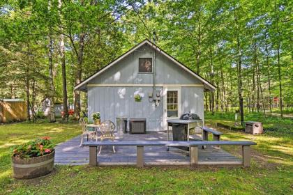 Pet-Friendly One Crow Cottage in Harbor Springs! - image 6