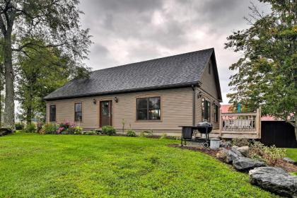 Hardwick Family Home on VAST Snowmobile Trail - image 15