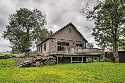 Hardwick Family Home on VAST Snowmobile Trail - image 4