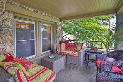 Historic Hardy House on Main Street with Fire Pit! - image 13