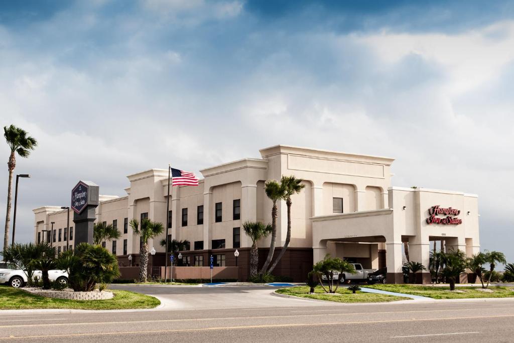 Hampton Inn & Suites Harlingen - main image