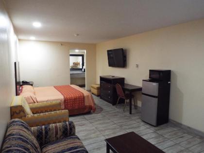 Texas Inn Harlingen - image 11