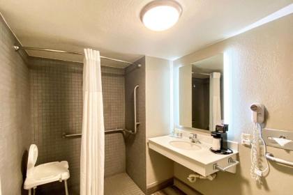 Quality Inn Harlingen - image 13