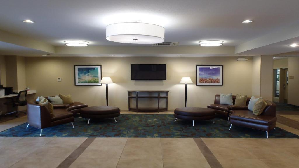 Candlewood Suites Harlingen an IHG Hotel - image 2