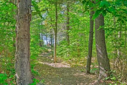 Secluded Harmony Cabin with Kayak and Private Dock - image 12